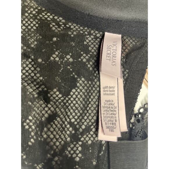 Victoria’s Secret 38 DDD Uplift Demi black Front Closure Lace Bra - Picture 7 of 9